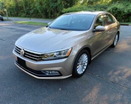 Бежевый Фольксваген Пассат, объемом двигателя 1.8 л и пробегом 71 тыс. км за 8300 $, фото 2 на Automoto.ua