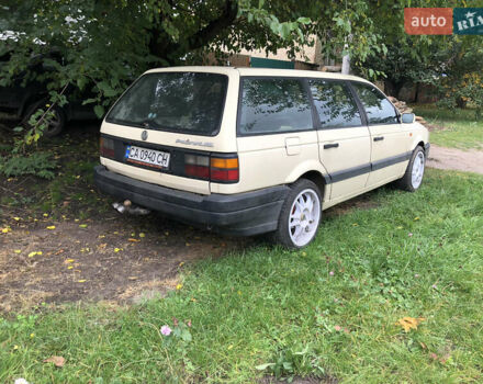 Бежевый Фольксваген Пассат, объемом двигателя 1.9 л и пробегом 495 тыс. км за 2500 $, фото 3 на Automoto.ua