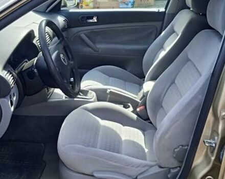 Бежевый Фольксваген Пассат, объемом двигателя 2 л и пробегом 313 тыс. км за 5800 $, фото 14 на Automoto.ua