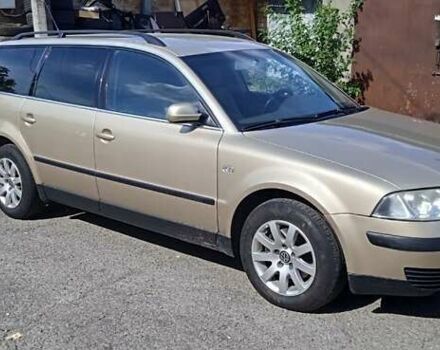 Бежевый Фольксваген Пассат, объемом двигателя 2 л и пробегом 313 тыс. км за 5800 $, фото 3 на Automoto.ua