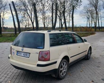 Фольксваген Пассат 2004 в Гниване на Automoto.ua Бежевый Фольксваген Пассат, объемом двигателя 1.9 л и пробегом 320 тыс. км за 1600 $, фото 13 на Automoto.ua