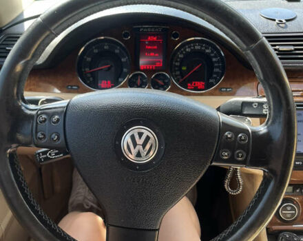 Бежевый Фольксваген Пассат, объемом двигателя 2 л и пробегом 270 тыс. км за 8500 $, фото 3 на Automoto.ua