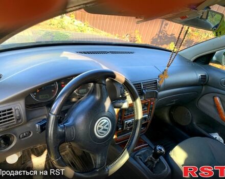 Бежевий Фольксваген Пассат, об'ємом двигуна 2 л та пробігом 300 тис. км за 4000 $, фото 2 на Automoto.ua