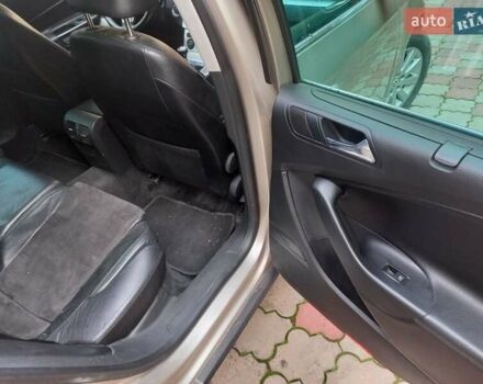 Бежевый Фольксваген Пассат, объемом двигателя 1.6 л и пробегом 241 тыс. км за 6700 $, фото 15 на Automoto.ua