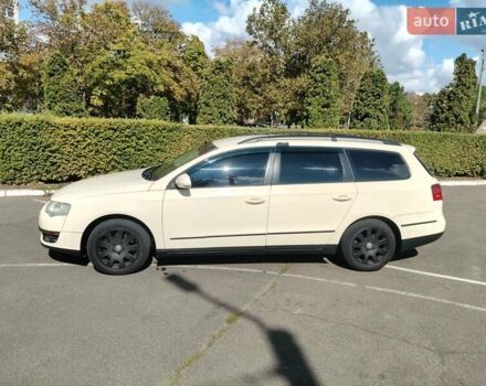 Бежевий Фольксваген Пассат, об'ємом двигуна 2 л та пробігом 360 тис. км за 5999 $, фото 16 на Automoto.ua