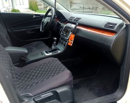 Бежевый Фольксваген Пассат, объемом двигателя 2 л и пробегом 300 тыс. км за 6200 $, фото 7 на Automoto.ua