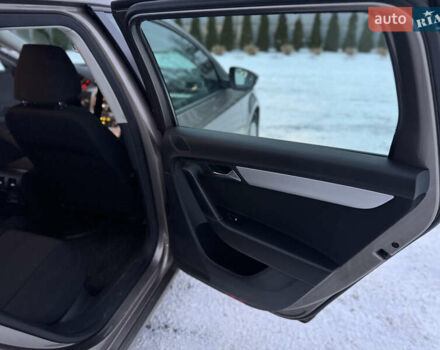 Бежевий Фольксваген Пассат, об'ємом двигуна 1.97 л та пробігом 267 тис. км за 9999 $, фото 14 на Automoto.ua