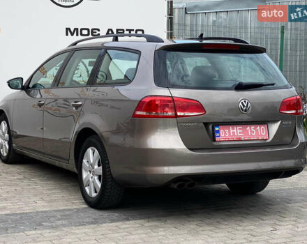 Бежевый Фольксваген Пассат, объемом двигателя 1.97 л и пробегом 246 тыс. км за 9999 $, фото 2 на Automoto.ua