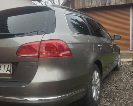 Бежевий Фольксваген Пассат, об'ємом двигуна 2 л та пробігом 243 тис. км за 10900 $, фото 1 на Automoto.ua