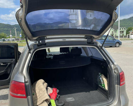 Бежевый Фольксваген Пассат, объемом двигателя 1.6 л и пробегом 330 тыс. км за 8200 $, фото 5 на Automoto.ua