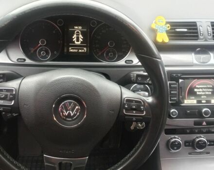 Бежевый Фольксваген Пассат, объемом двигателя 2 л и пробегом 243 тыс. км за 11114 $, фото 5 на Automoto.ua