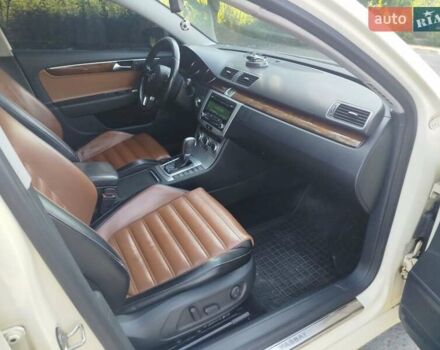 Бежевый Фольксваген Пассат, объемом двигателя 2 л и пробегом 420 тыс. км за 10300 $, фото 14 на Automoto.ua