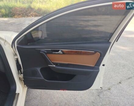 Бежевый Фольксваген Пассат, объемом двигателя 2 л и пробегом 420 тыс. км за 10300 $, фото 15 на Automoto.ua