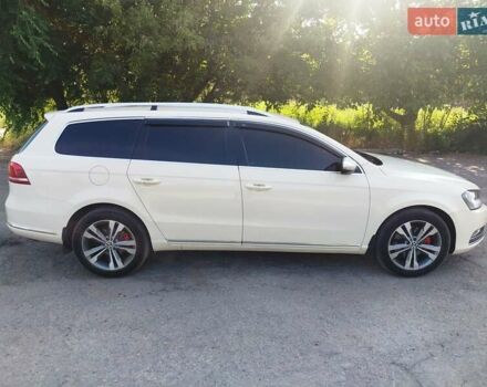 Бежевый Фольксваген Пассат, объемом двигателя 2 л и пробегом 420 тыс. км за 10300 $, фото 5 на Automoto.ua