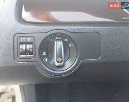 Бежевый Фольксваген Пассат, объемом двигателя 2 л и пробегом 420 тыс. км за 10300 $, фото 23 на Automoto.ua