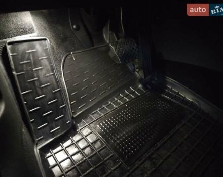 Бежевый Фольксваген Пассат, объемом двигателя 2 л и пробегом 420 тыс. км за 10300 $, фото 40 на Automoto.ua