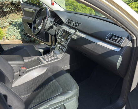 Бежевий Фольксваген Пассат, об'ємом двигуна 2 л та пробігом 284 тис. км за 9800 $, фото 18 на Automoto.ua