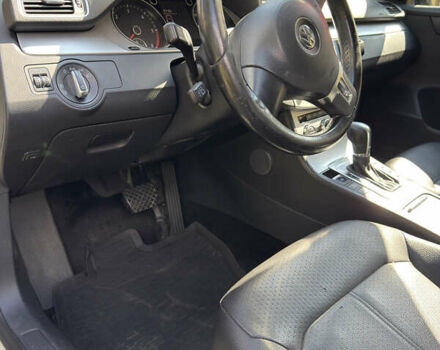 Бежевий Фольксваген Пассат, об'ємом двигуна 2 л та пробігом 284 тис. км за 9800 $, фото 28 на Automoto.ua