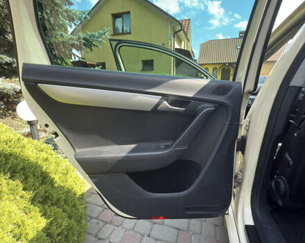 Бежевий Фольксваген Пассат, об'ємом двигуна 2 л та пробігом 284 тис. км за 9800 $, фото 14 на Automoto.ua