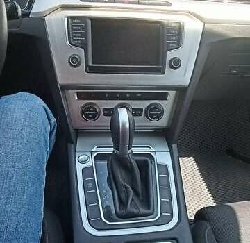 Бежевый Фольксваген Пассат, объемом двигателя 1.6 л и пробегом 247 тыс. км за 13400 $, фото 16 на Automoto.ua