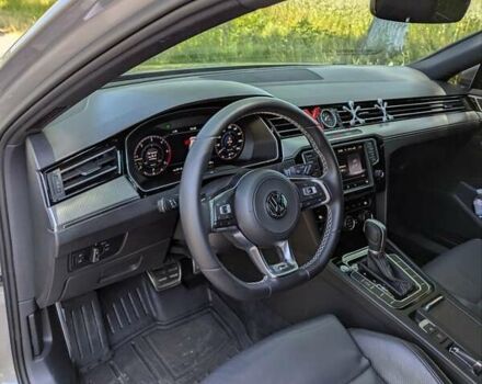 Бежевый Фольксваген Пассат, объемом двигателя 2 л и пробегом 260 тыс. км за 17800 $, фото 6 на Automoto.ua