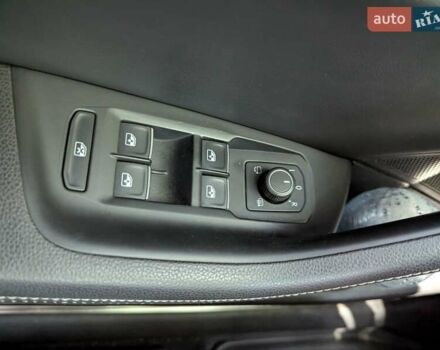 Бежевый Фольксваген Пассат, объемом двигателя 2 л и пробегом 260 тыс. км за 17800 $, фото 12 на Automoto.ua