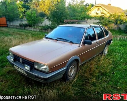 Бежевий Фольксваген Пассат, об'ємом двигуна 1.8 л та пробігом 0 тис. км за 1200 $, фото 1 на Automoto.ua