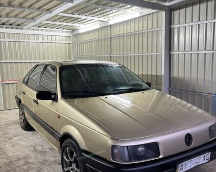 Бежевый Фольксваген Пассат, объемом двигателя 1.8 л и пробегом 450 тыс. км за 1400 $, фото 1 на Automoto.ua