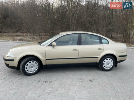 Фольксваген Пассат 2002 в Копычинцы на Automoto.ua Бежевый Фольксваген Пассат, объемом двигателя 1.98 л и пробегом 220 тыс. км за 5300 $, фото 1 на Automoto.ua