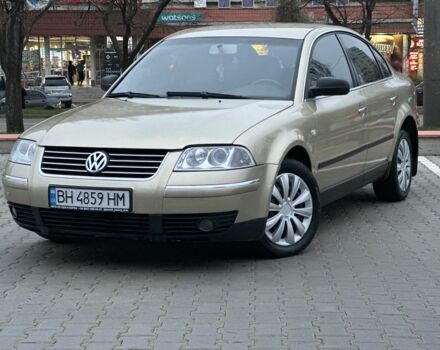 Бежевий Фольксваген Пассат, об'ємом двигуна 1.8 л та пробігом 300 тис. км за 3550 $, фото 1 на Automoto.ua