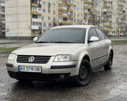 Бежевий Фольксваген Пассат, об'ємом двигуна 1.9 л та пробігом 300 тис. км за 5650 $, фото 1 на Automoto.ua