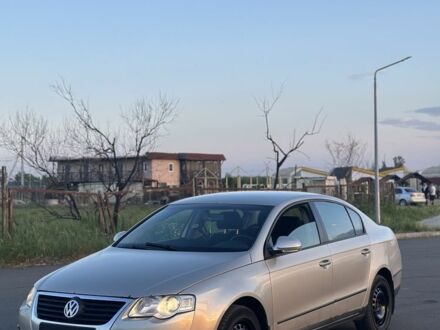 Фольксваген Пассат 2006 у Славянске на Automoto.ua Бежевий Фольксваген Пассат, об'ємом двигуна 2 л та пробігом 178 тис. км за 2650 $, фото 1 на Automoto.ua