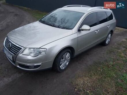 Бежевый Фольксваген Пассат, объемом двигателя 1.97 л и пробегом 300 тыс. км за 5500 $, фото 1 на Automoto.ua
