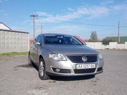 Бежевый Фольксваген Пассат, объемом двигателя 1.98 л и пробегом 192 тыс. км за 5700 $, фото 1 на Automoto.ua