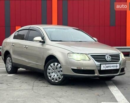 Бежевий Фольксваген Пассат, об'ємом двигуна 1.97 л та пробігом 331 тис. км за 5890 $, фото 1 на Automoto.ua