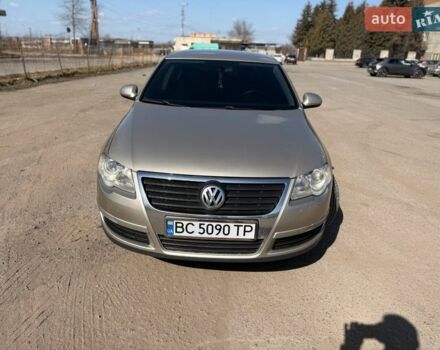 Бежевый Фольксваген Пассат, объемом двигателя 1.97 л и пробегом 369 тыс. км за 6500 $, фото 1 на Automoto.ua