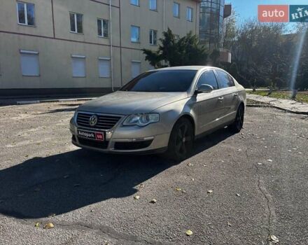 Бежевий Фольксваген Пассат, об'ємом двигуна 1.8 л та пробігом 290 тис. км за 5990 $, фото 1 на Automoto.ua