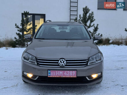 Бежевый Фольксваген Пассат, объемом двигателя 1.97 л и пробегом 267 тыс. км за 9999 $, фото 1 на Automoto.ua