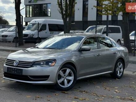 Бежевий Фольксваген Пассат, об'ємом двигуна 2.5 л та пробігом 210 тис. км за 9850 $, фото 1 на Automoto.ua