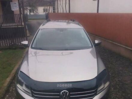 Бежевый Фольксваген Пассат, объемом двигателя 2 л и пробегом 243 тыс. км за 10900 $, фото 1 на Automoto.ua