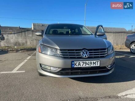 Бежевый Фольксваген Пассат, объемом двигателя 2.5 л и пробегом 208 тыс. км за 8600 $, фото 1 на Automoto.ua