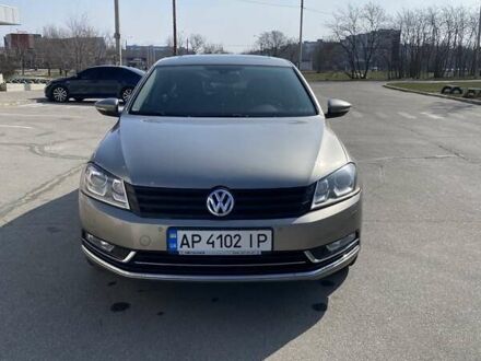 Фольксваген Пассат 2012 в Запорожье на Automoto.ua Бежевый Фольксваген Пассат, объемом двигателя 1.97 л и пробегом 255 тыс. км за 13000 $, фото 1 на Automoto.ua
