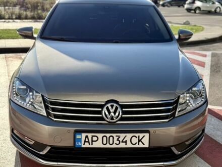 Бежевый Фольксваген Пассат, объемом двигателя 2 л и пробегом 278 тыс. км за 13000 $, фото 1 на Automoto.ua