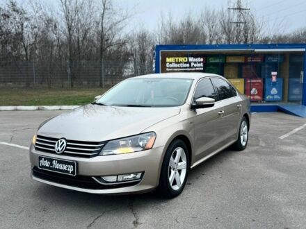 Бежевый Фольксваген Пассат, объемом двигателя 0 л и пробегом 243 тыс. км за 9900 $, фото 1 на Automoto.ua