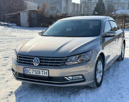 Бежевый Фольксваген Пассат, объемом двигателя 1.8 л и пробегом 182 тыс. км за 11700 $, фото 1 на Automoto.ua