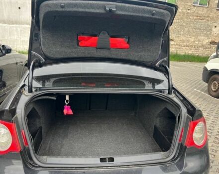 Черный Фольксваген Пассат, объемом двигателя 1.8 л и пробегом 250 тыс. км за 6900 $, фото 2 на Automoto.ua