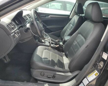 Черный Фольксваген Пассат, объемом двигателя 1.8 л и пробегом 72 тыс. км за 2500 $, фото 6 на Automoto.ua