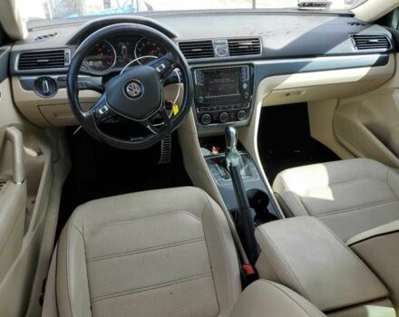 Черный Фольксваген Пассат, объемом двигателя 1.8 л и пробегом 79 тыс. км за 2300 $, фото 7 на Automoto.ua