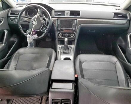 Черный Фольксваген Пассат, объемом двигателя 1.8 л и пробегом 78 тыс. км за 2300 $, фото 7 на Automoto.ua