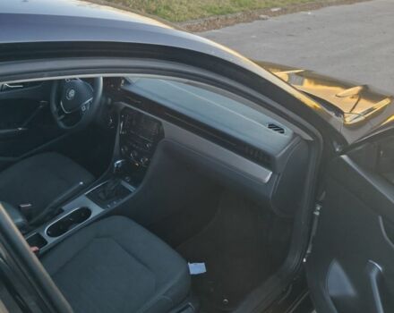 Чорний Фольксваген Пассат, об'ємом двигуна 2 л та пробігом 145 тис. км за 19500 $, фото 7 на Automoto.ua